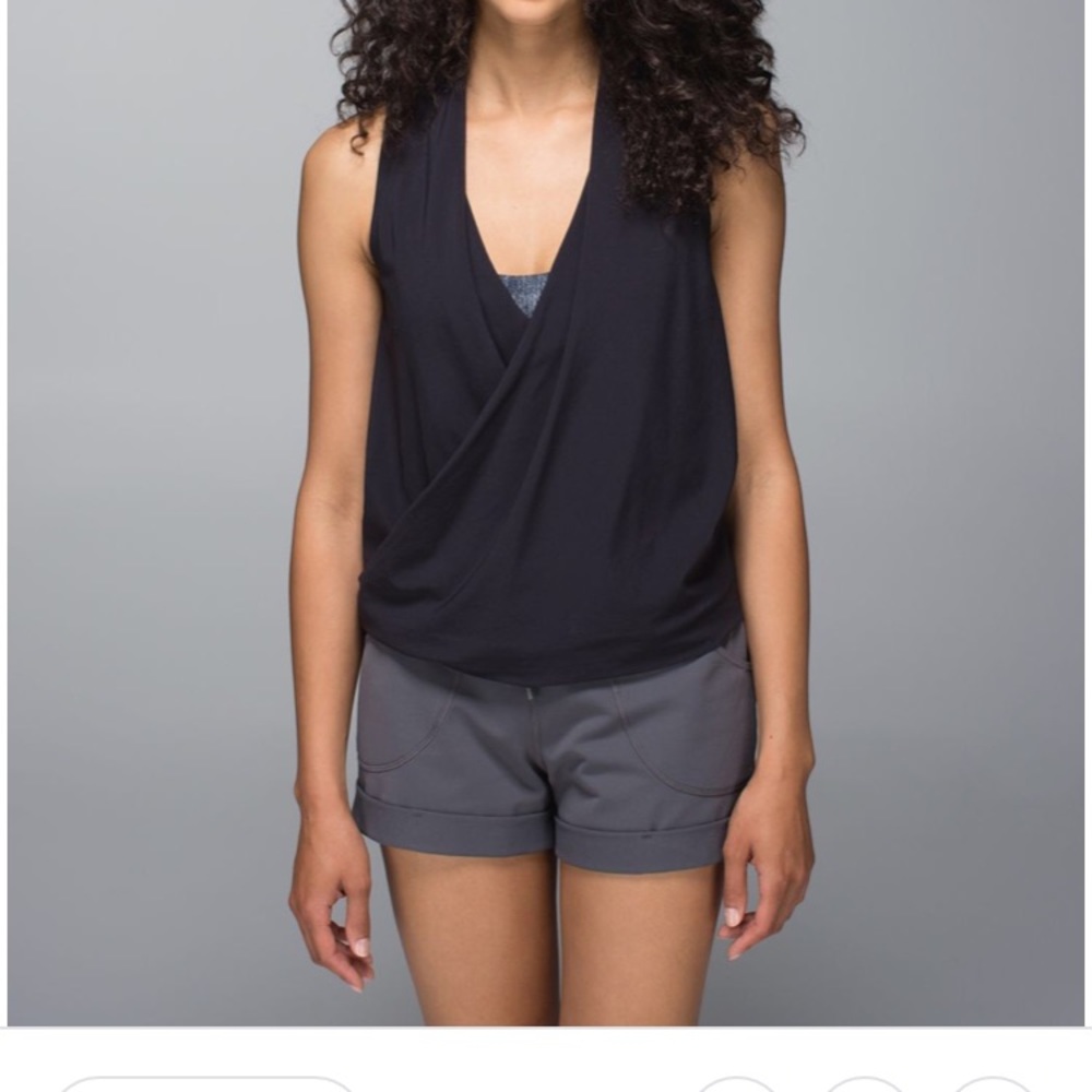 EUC Lululemon black tank